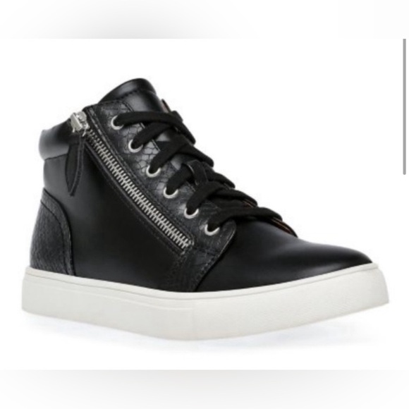 DV by Dolce Vita Black and White Sneakers - Picture 1 of 14
